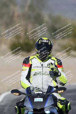 media/Jan-15-2026-Racers Edge (Thu) [[dfebeb70ab]]/2-A Group/Session 5 Turn 2/